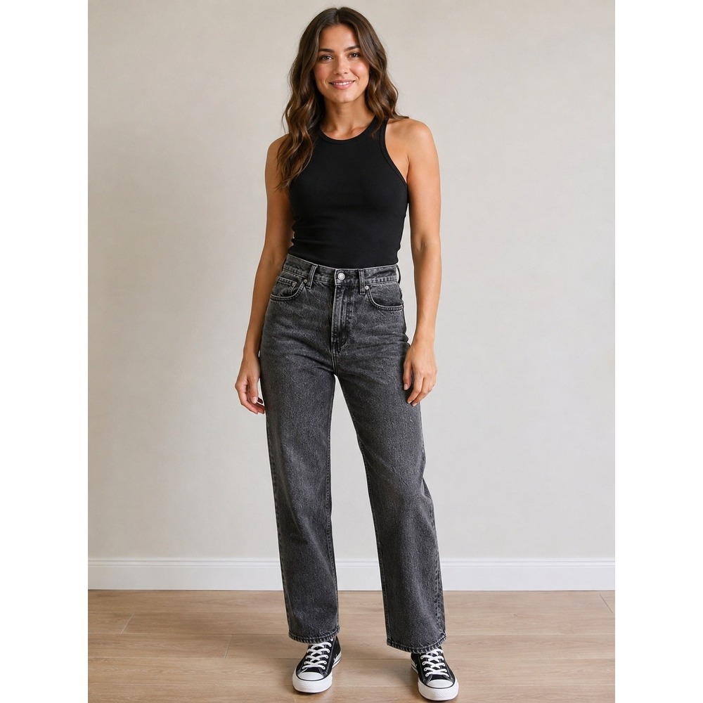 American Eagle High Waisted Straight Leg Jeans Washed Black Size 2 Short